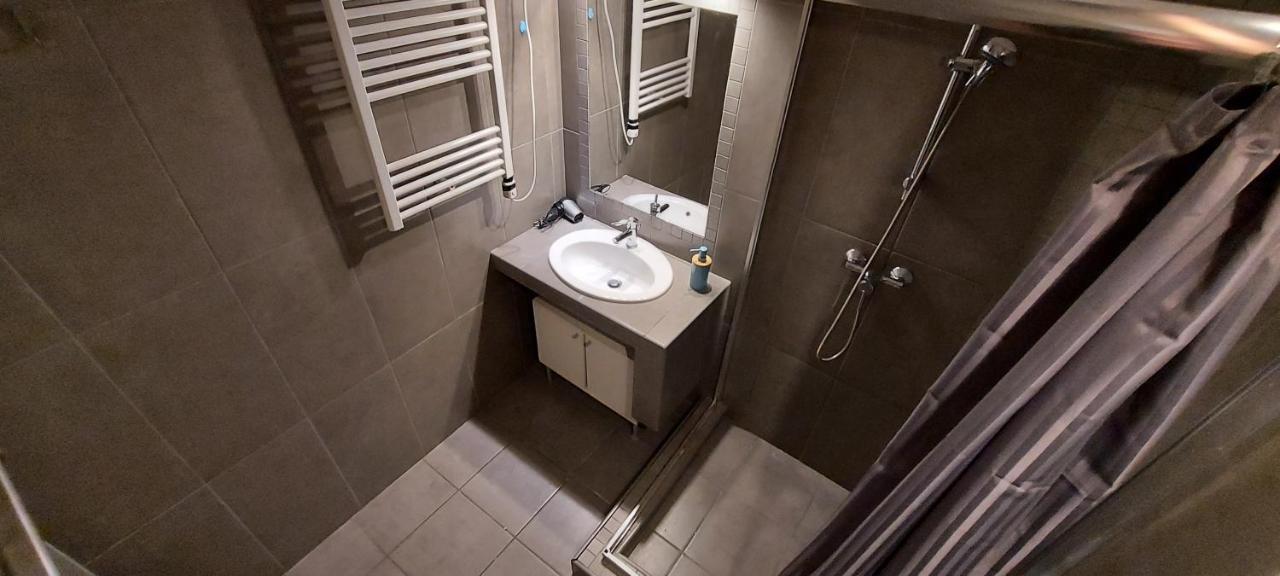 The Only Way Is Up! Apartment บูดาเปสต์ ภายนอก รูปภาพ